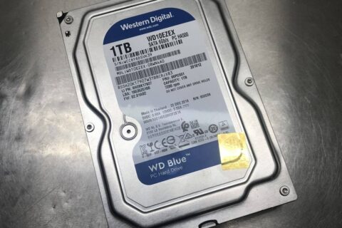 WD西部数据硬盘通电异响发出敲打盘片的声音开盘数据恢复成功