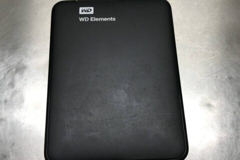 WD Elements 500G移动硬盘磁头损坏敲盘异响开盘数据恢复成功