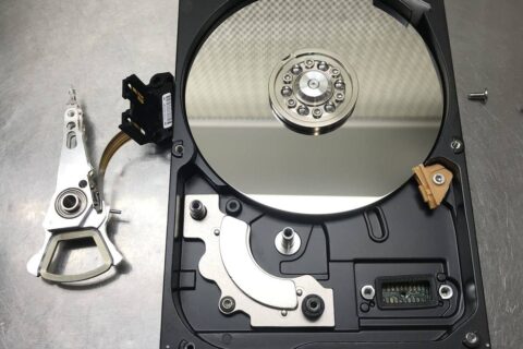 WD500G台式蓝盘突然损通电敲盘磁头异响开盘数据恢复成功