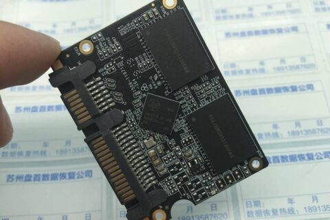 惠普HP S700固态硬盘主控损坏导致无法识别更换主控成功修复SSD