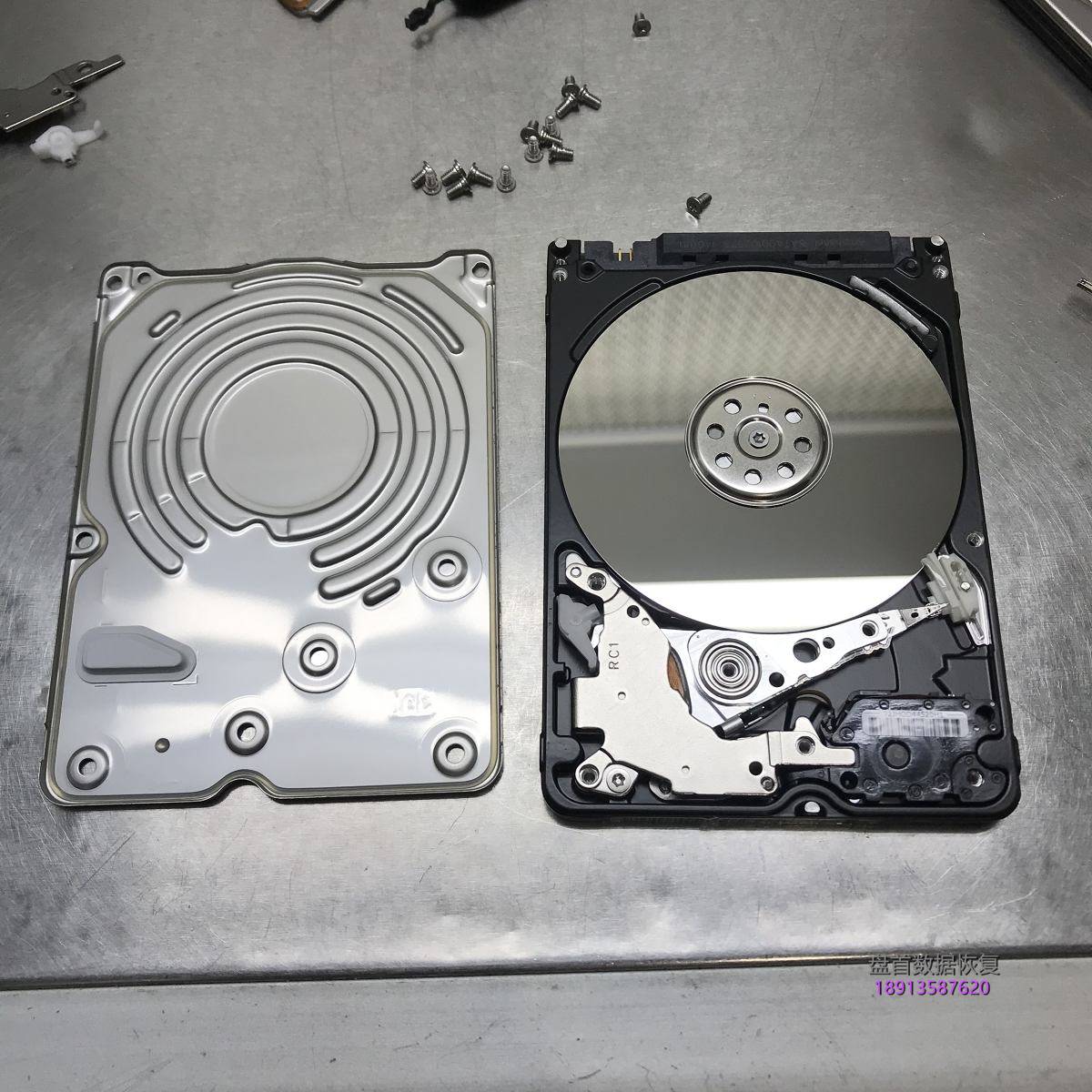 WD5000LPVX-08V0TT5通电咔咔响磁头损坏开盘数据恢复成功