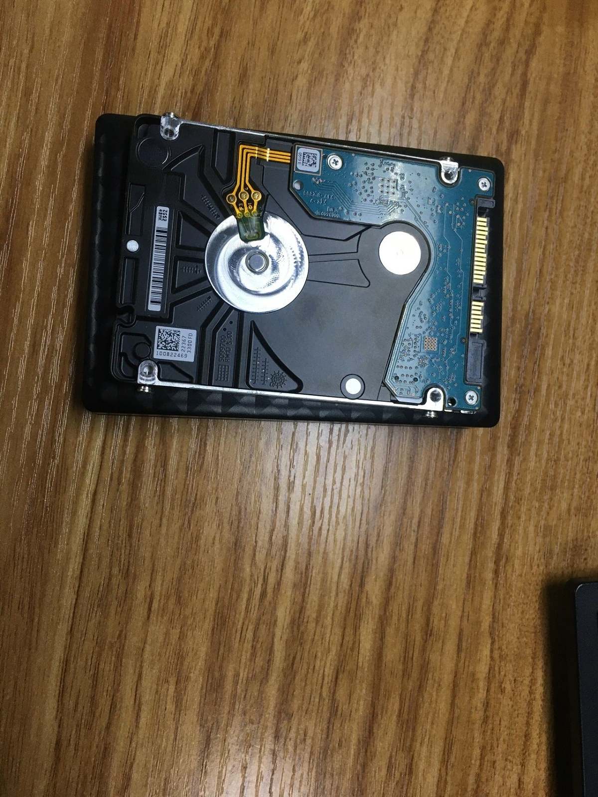 希捷1TB移动硬盘磁头损坏开盘数据恢复成功案例