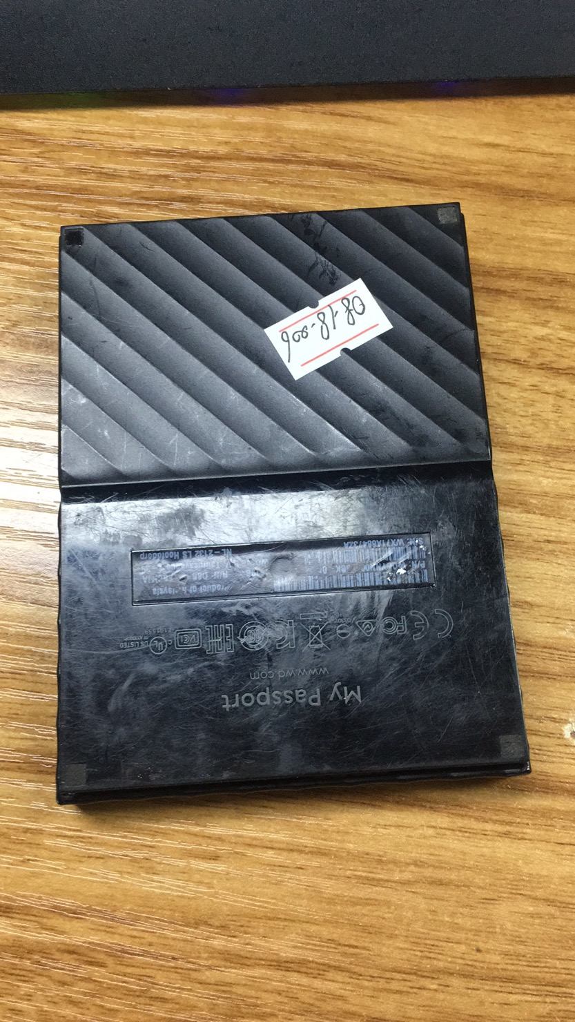 WD10SDZW-11UMGS0西数1T移动硬盘卡顿、无法复制、有坏道数据恢复