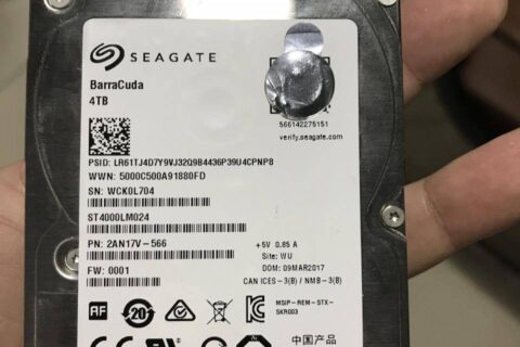 ST4000LM024希捷4T移动硬盘摔坏导致磁头变形通电尝试后电机停转，数据恢复成功
