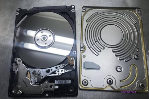 成功恢复WD250G笔记本硬盘摔坏盘体严重变形