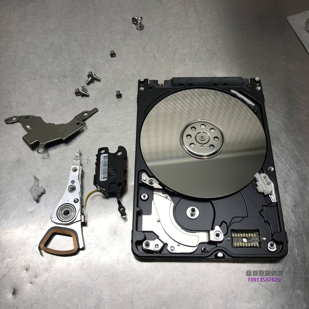 WD5000LPVX-08V0TT5通电咔咔响磁头损坏开盘数据恢复成功