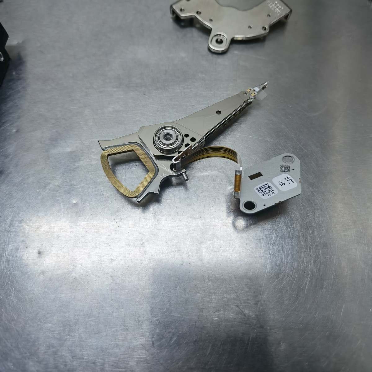 ST1000DM003-1ER162希捷台式机硬盘磁头损坏开盘数据恢复成功