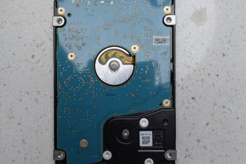 东芝USB移动硬盘电路板转SATA
