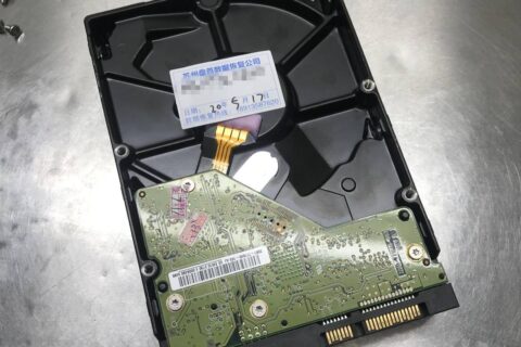 WD5000AAKX-08ERMA0磁头损坏开盘数据恢复成功
