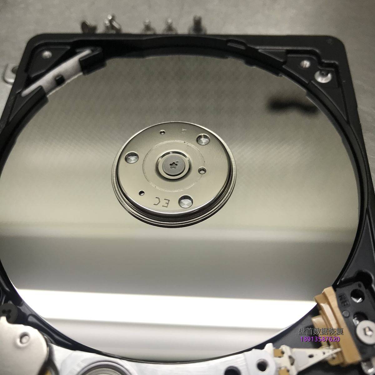 希捷(Seagate) 睿品1TB移动硬盘ST1000LM035-1RK172开盘数据恢复成功