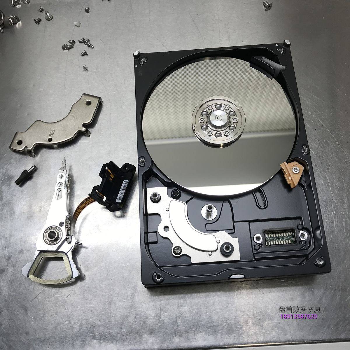 WD台式机硬盘磁头损坏变形导致盘片轻微划伤开盘数据恢复成功