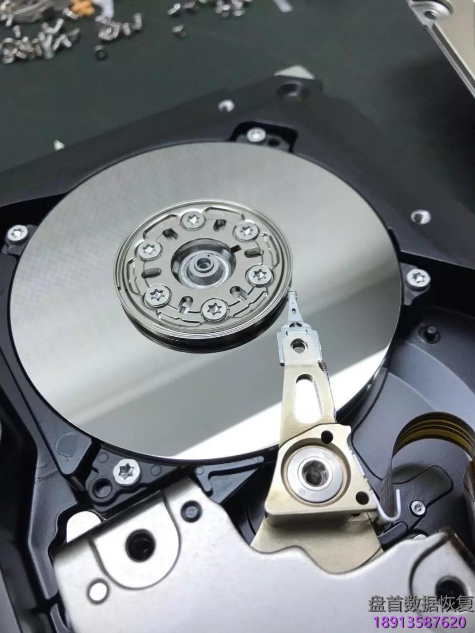 成功恢复Vmware ESXI 5.5单盘服务器,希捷SAS600G磁头损坏