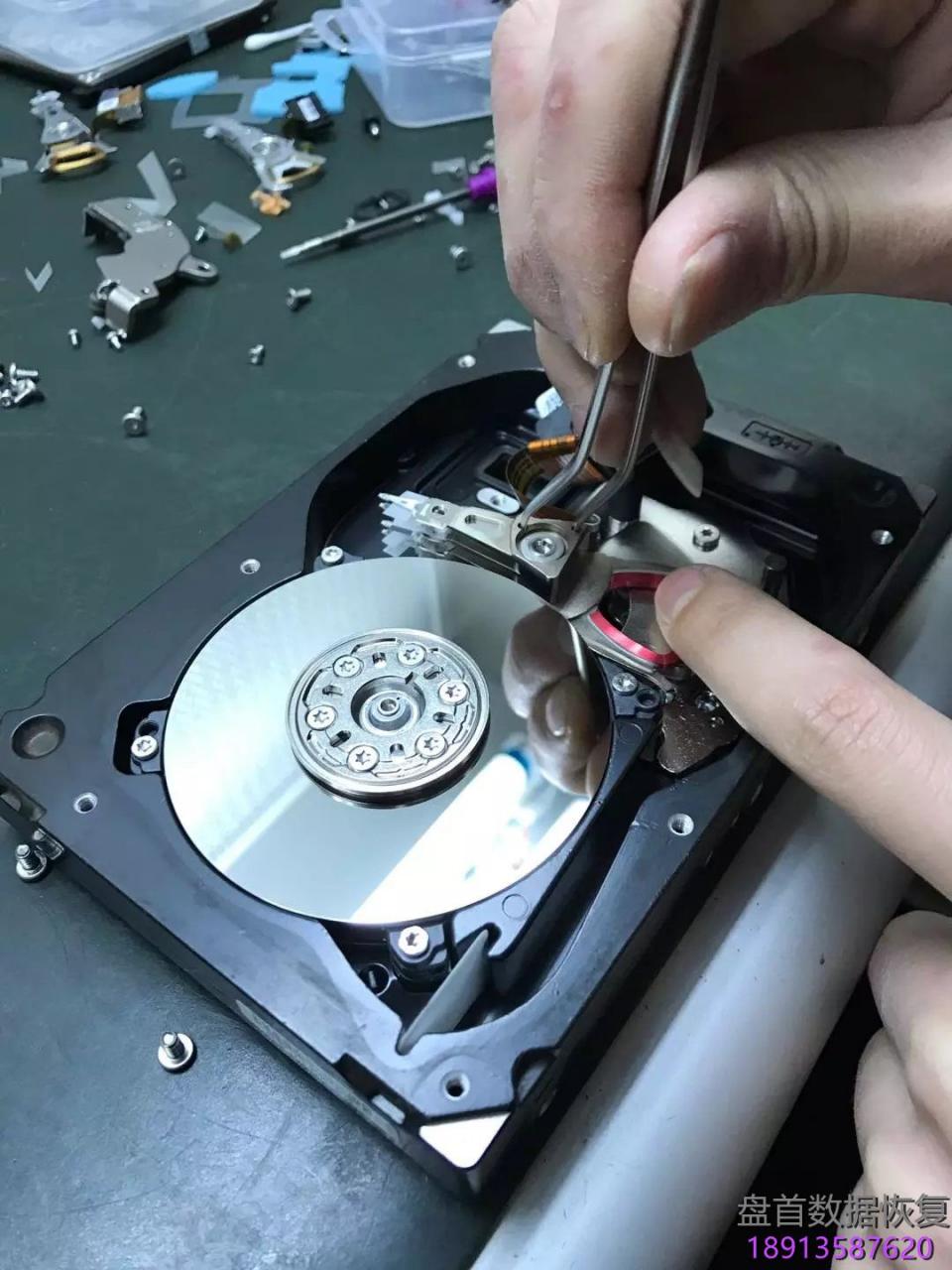 成功恢复Vmware ESXI 5.5单盘服务器,希捷SAS600G磁头损坏