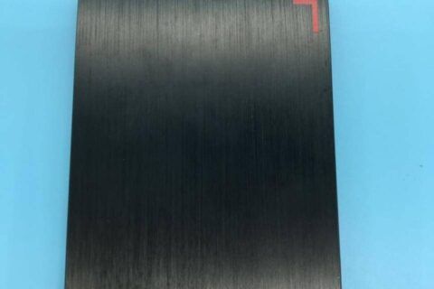 成功恢复120G联想SL500固态硬盘进水后芯片焊接点氧化短路客户通电后烧坏电源控制芯片