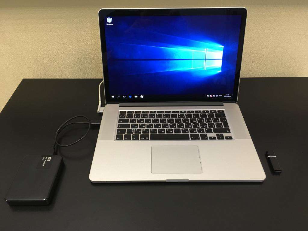 Macbook 上的 PC-3000。如何制作自己的基于 Apple 的便携式工作站的“小”指南