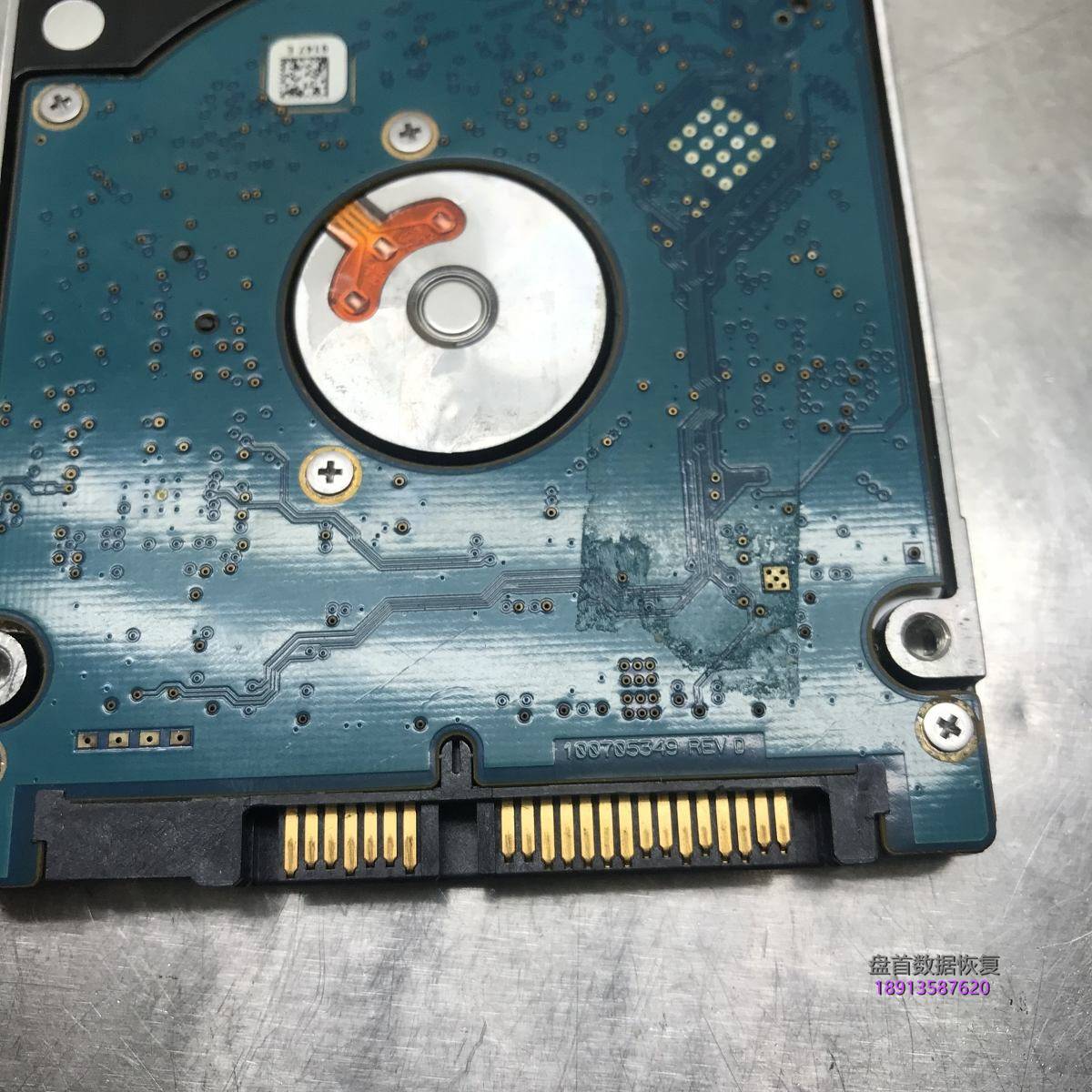 ST500LM000-SSHD-8G混合盘不通电快速数据恢复