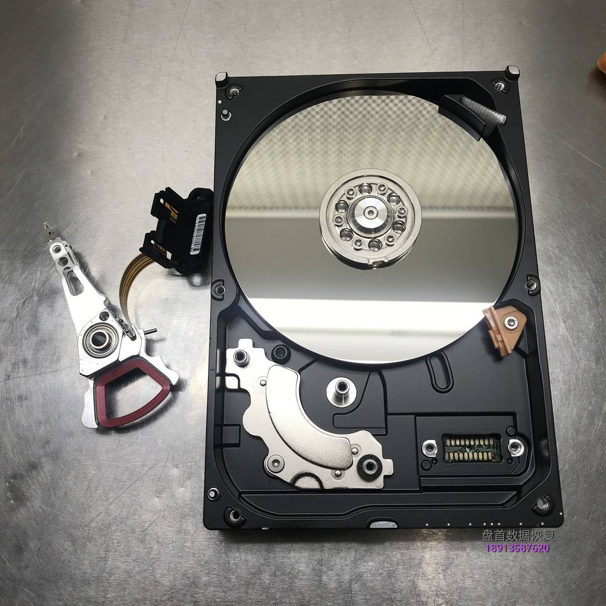 WD 1000G台式机硬盘磁头损坏开盘数据恢复成功