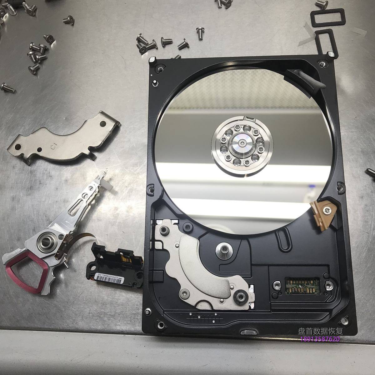 WD5000AAKX-08ERMA0硬盘损坏通电异响开盘数据恢复成功