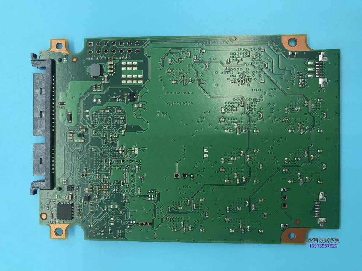 成功修复英睿达MX200 CT250MX200SSD1掉盘无法识别读不出数据恢复成功