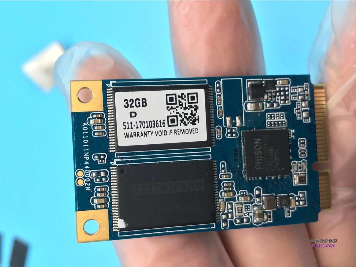 固态硬盘变成SATAFIRM S11群联PHISON PS3111固件门通病数据恢复