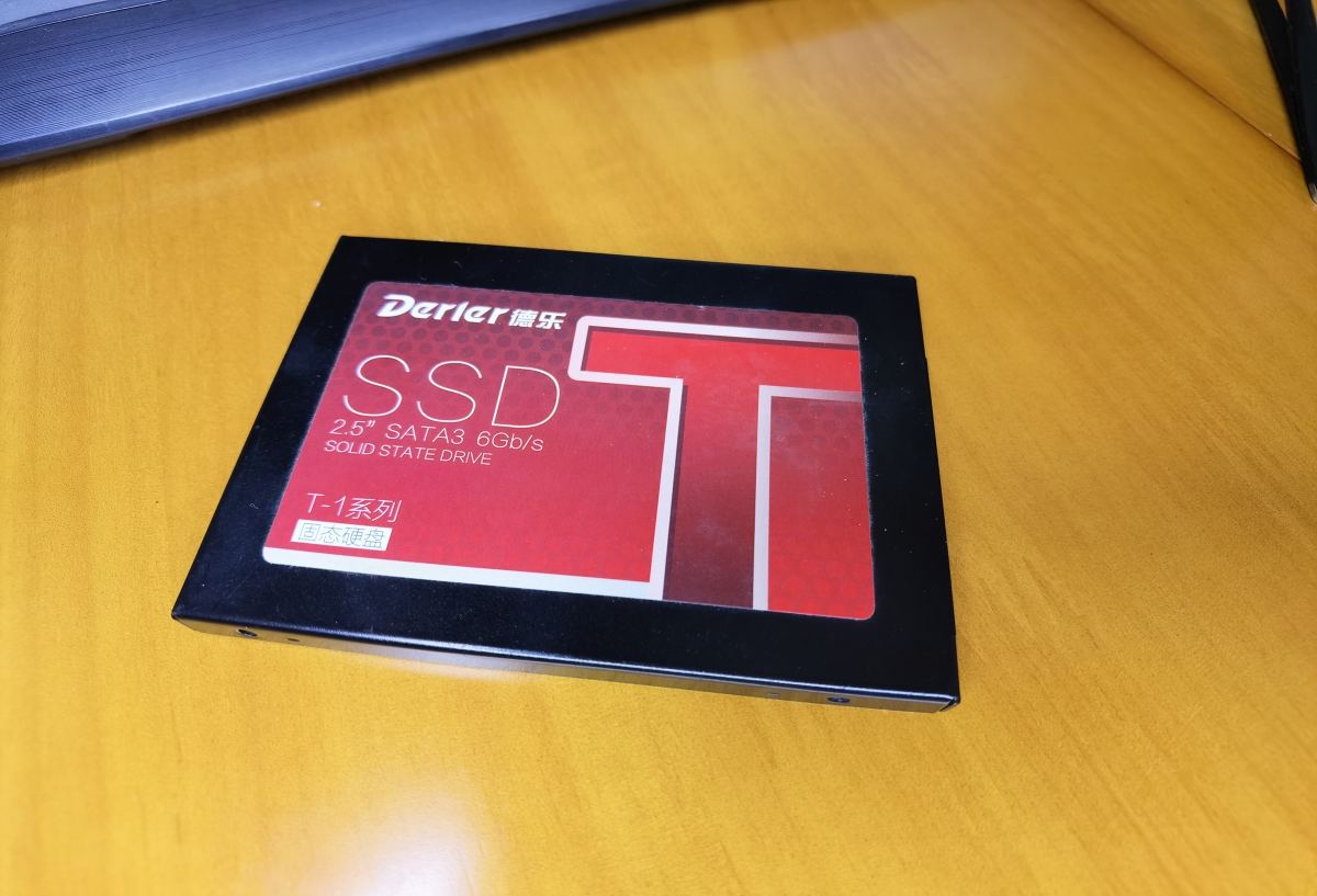 德乐120G固态硬盘SM2258XT主控掉盘通病无法识别