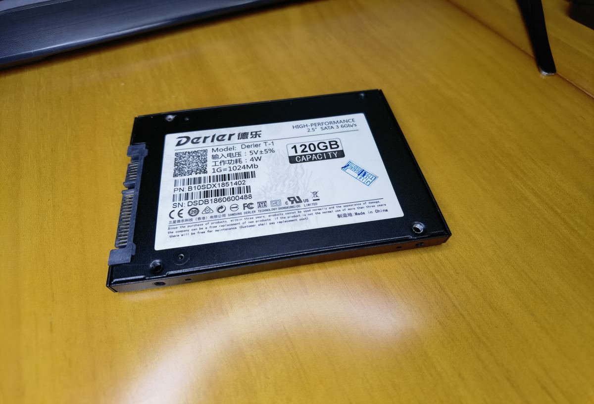 德乐120G固态硬盘SM2258XT主控掉盘通病无法识别