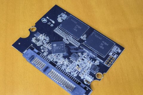 德乐120G固态硬盘SM2258XT主控掉盘通病无法识别