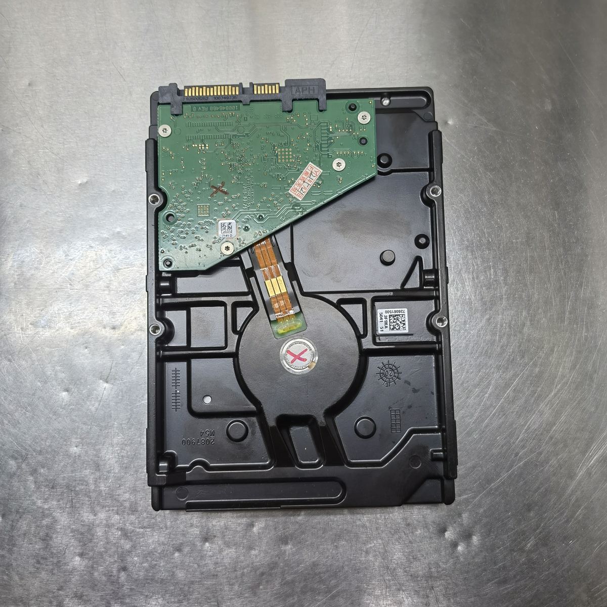 ST4000VX005-2LY104-报LED两次后敲盘停转的处理方法