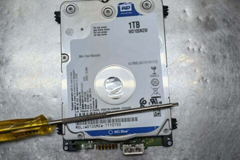 西部数据WD 1T Elements移动硬盘WD10SMZW-11Y0TS0开盘数据恢复成功
