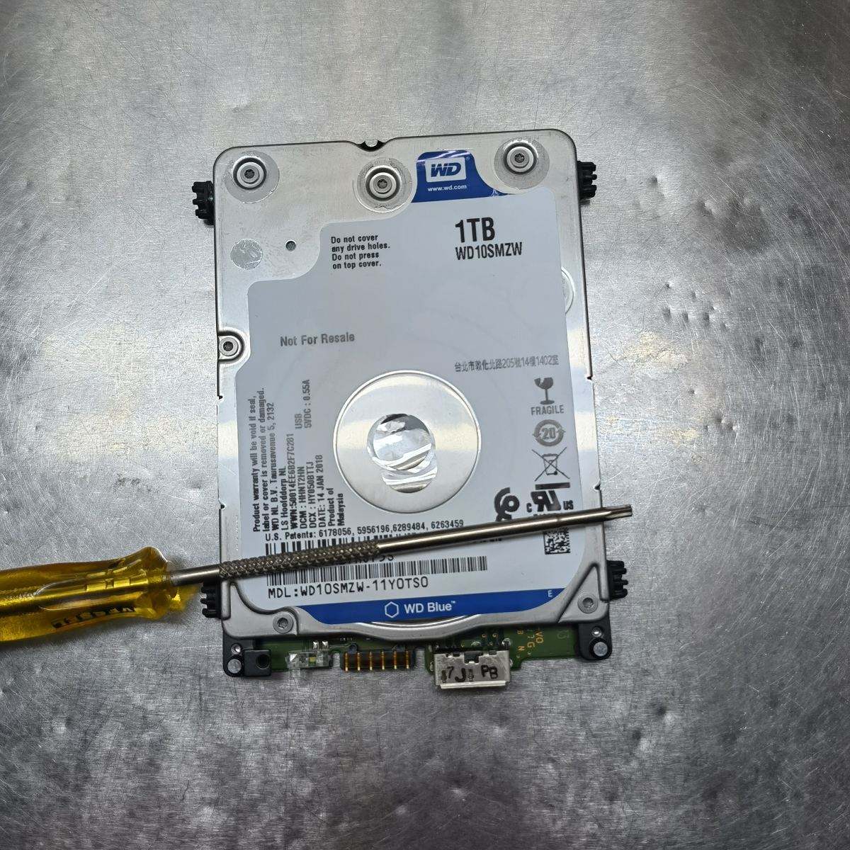 西部数据WD 1T Elements移动硬盘WD10SMZW-11Y0TS0开盘数据恢复成功